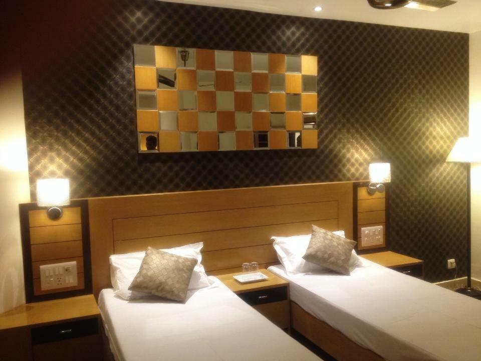 Palm Village Resort Колката Екстер'єр фото